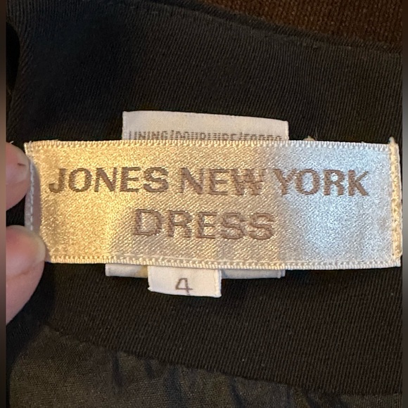 Jones New York Black Side Pleated Sleeveless Sheath Career Dress Zip Back Sz 4. - Picture 10 of 12